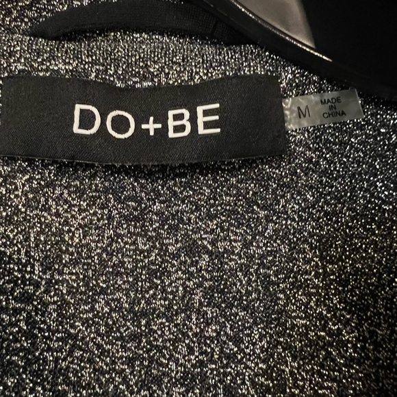 Do and be womens medium biker jacket silver shimmery metallic cropped belted zip - Picture 7 of 14